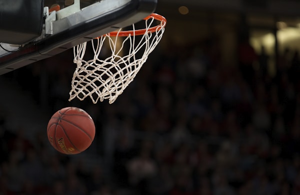 篮球运动员扣篮瞬间 - 599比分平台NBA及CBA实时赛况